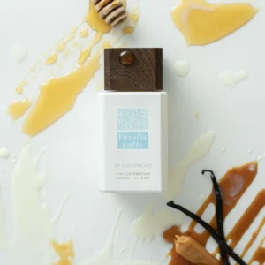 Parfumfles Vanilla Latte by Gulf Orchid op ondergrond met karamel, vanille en honing